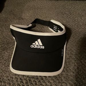 Adidas visor
